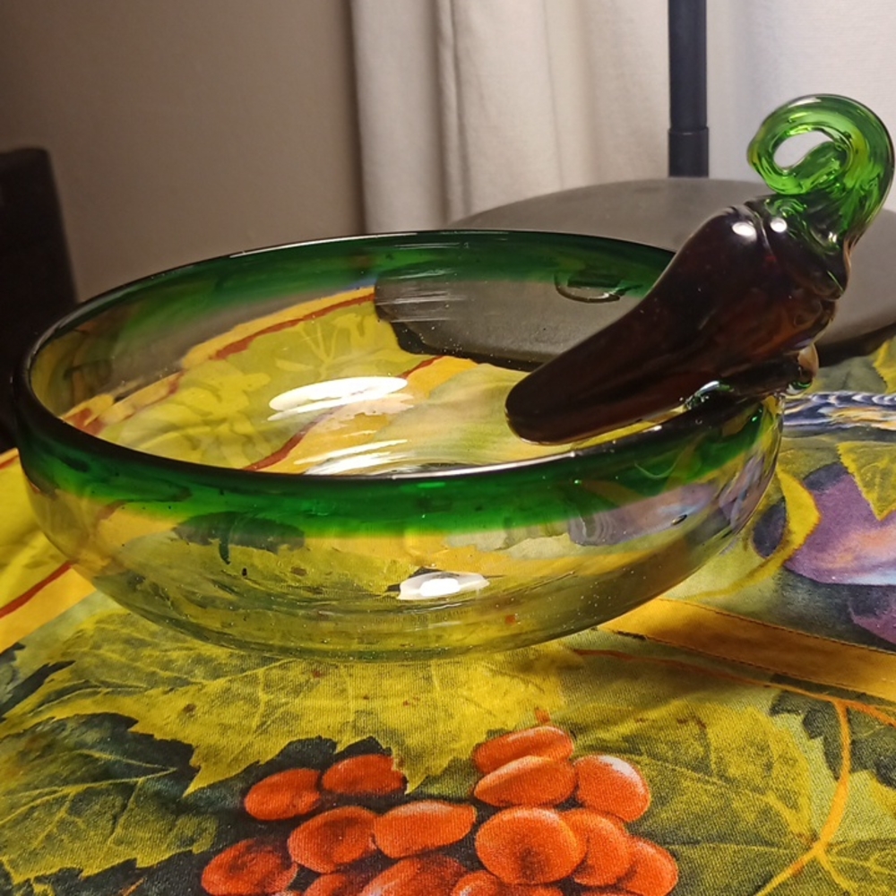 Handblown Glass Bowl with HandBlown Chilli Pepper 6" x 2" Green Rim Kitchen Art